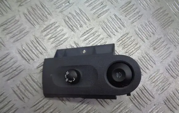 Mitsubishi Colt CZ3 Wing mirror switch