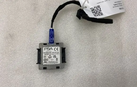 Opel Mokka B Aerial antenna amplifier 9840652280