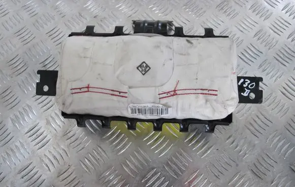 Hyundai i30 Passenger airbag 84530-A6000
