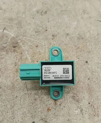 Audi Q5 SQ5 Airbag deployment crash/impact sensor 8K0955557C 5WK4380902
