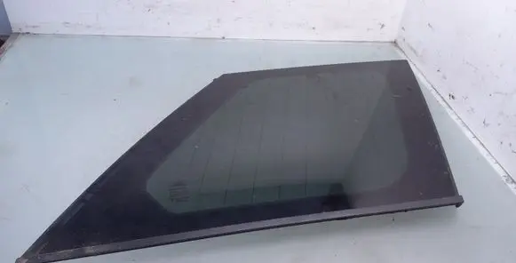 Land Rover Range Rover Sport L320 Rear side window AS3