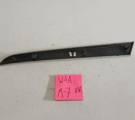 Mazda CX-7 Front door trim (molding) 89854648