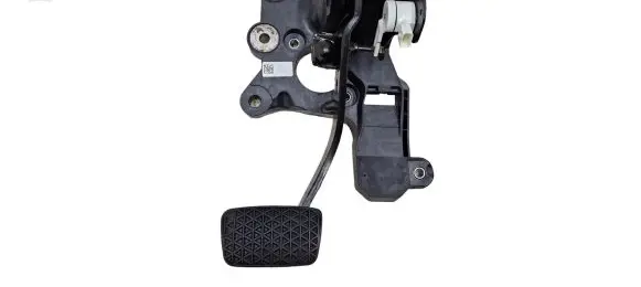 Buick Encore GX I Brake pedal 60003920 689315117 9BUX