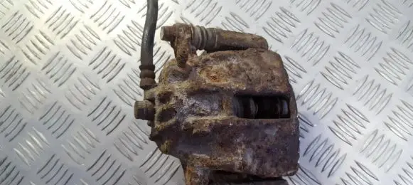 Mitsubishi Carisma Front brake caliper