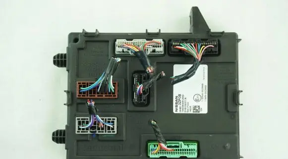 Nissan Pulsar Other control units/modules 284B13ZP0B S180192377A