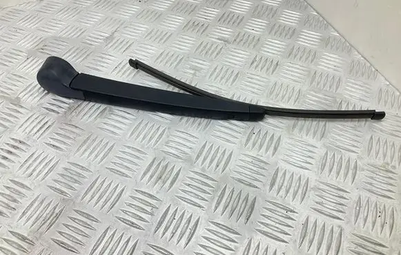 Seat Leon (5F) Rear wiper blade 5K6955707B