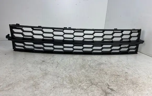 Skoda Octavia Mk3 (5E) Front bumper lower grill 5E0853677 3200201114