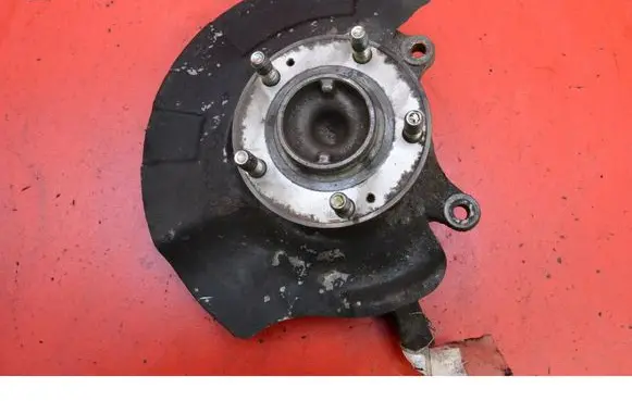 Hyundai Genesis Front wheel hub spindle knuckle 