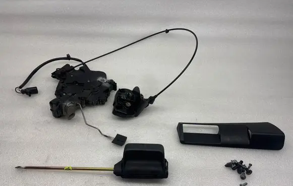 Volkswagen Transporter - Caravelle T5 Sliding door lock 7H0843654 16166 01072148004