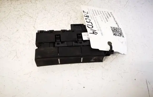 Volkswagen Golf VII Parking (PDC) sensor switch 5G1927238E