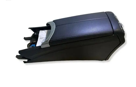Mercedes-Benz C W205 Armrest 