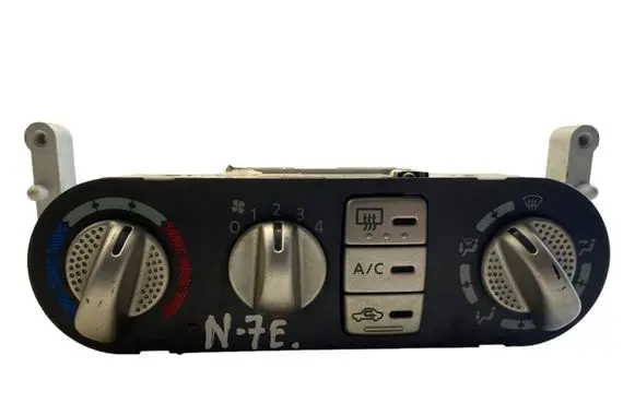 Nissan Almera N16 Climate control unit 3H55032743