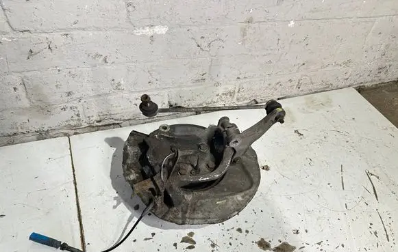 BMW 5 E60 E61 Front wheel hub spindle knuckle