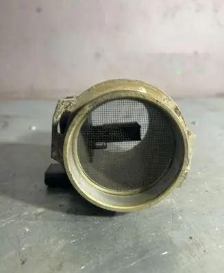 Audi A6 S6 C5 4B Mass air flow meter 059906461D HH7025C