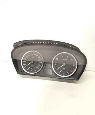 BMW 5 E60 E61 Speedometer (instrument cluster) 6937610 110080213 699030890Z