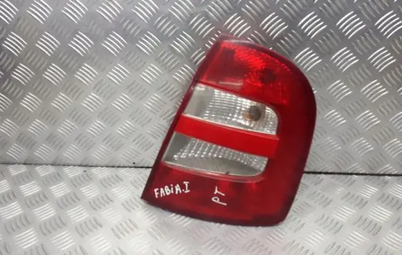 Skoda Fabia Mk1 (6Y) Rear/tail lights