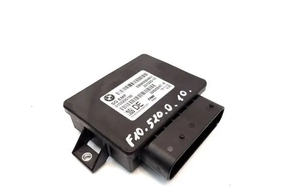 BMW 5 F10 F11 Hand brake control module 6850846 32620247A 0103200190