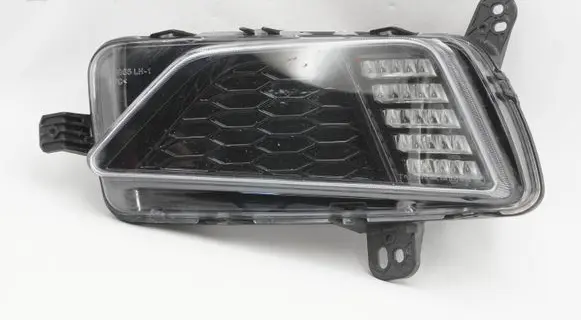 Volkswagen Polo VI Front fog light 2G0941661B L90098865
