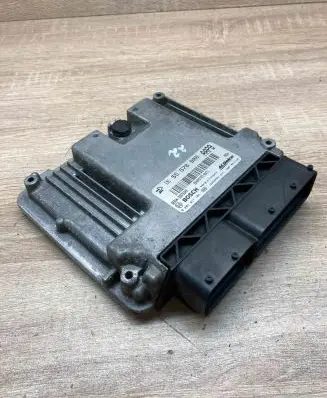 Opel Insignia A Engine control unit/module ECU 55576906 0281017105 AAP9