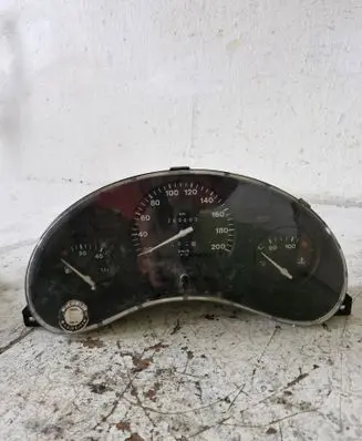 Speedometer (instrument cluster)