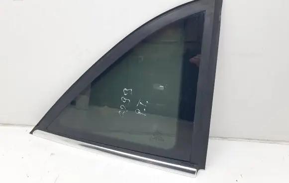 Ford Grand C-MAX Rear vent window glass AM51-U29750-E