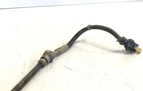 Mercedes-Benz C W204 Exhaust gas temperature sensor A0019050700 1137368901447