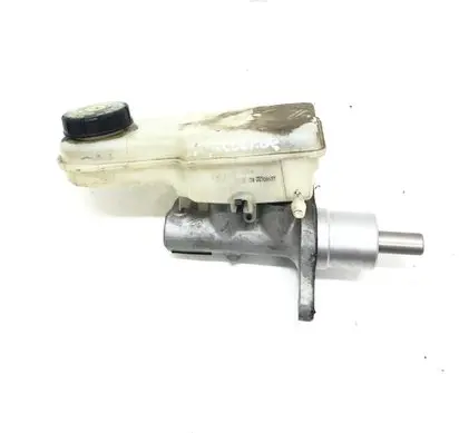 Mitsubishi Colt Master brake cylinder 32067272D