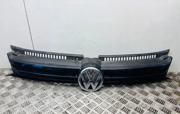 Volkswagen Golf Plus Front grill 5M0853653D