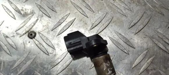 Volvo S80 Crankshaft position sensor 8627355 029600-1210
