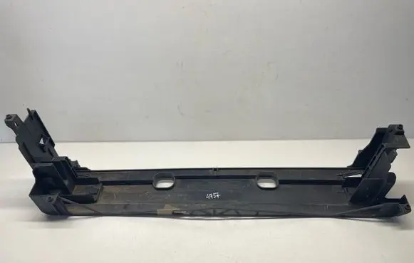 Top upper radiator support slam panel