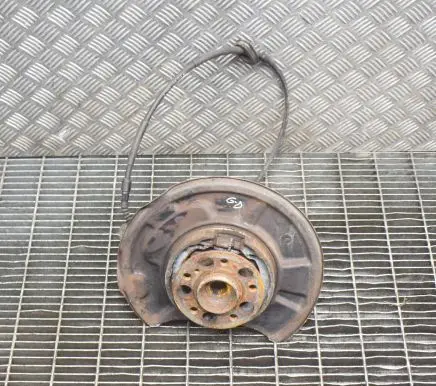 Mercedes-Benz SL R230 Rear wheel hub A2303505408 2303505408