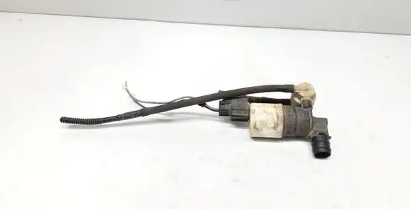 Volvo V60 Windscreen/windshield washer pump BK2117K624BA
