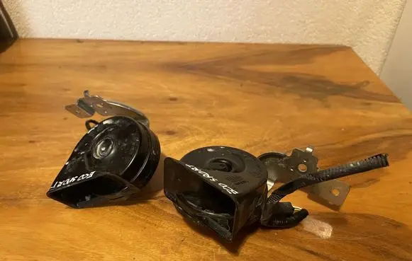 Ford Ecosport Horn signal GN1513802JA GN1513801JA