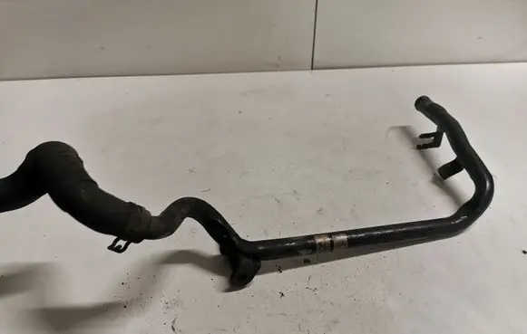 Audi A8 S8 D3 4E Engine coolant pipe/hose 057103227
