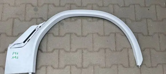 BMW X6M G06 F96 Front arch trim 8075348