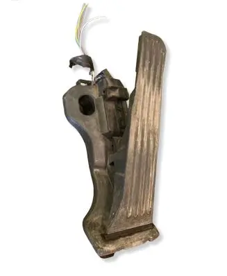 Volkswagen PASSAT B6 Accelerator throttle pedal 1K1721503L 6PV00860000