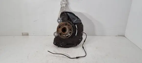 Mercedes-Benz S W222 Front wheel hub A2222001 A222421020