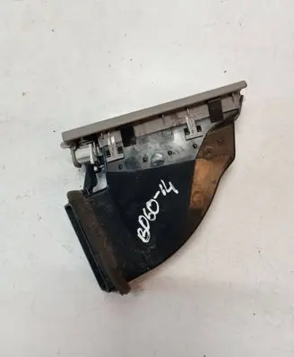 Rear air vent grill