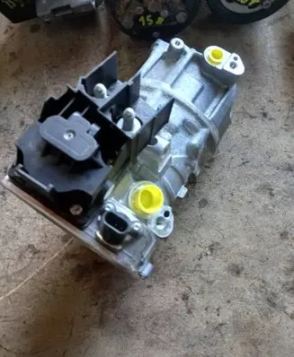 Mercedes-Benz GLE W167 Air conditioning (A/C) compressor (pump) A0008306802