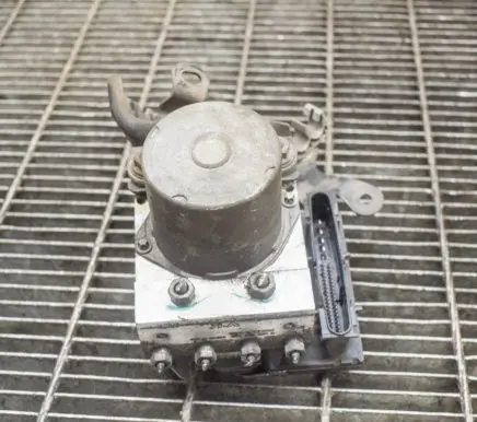 Toyota Verso-S ABS Pump 0265252275 445400F060