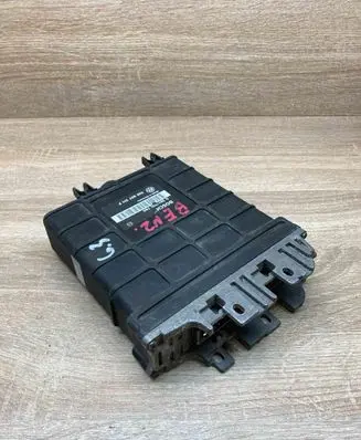 Volkswagen Golf III Engine control unit/module ECU 1H0907311F 0261200760