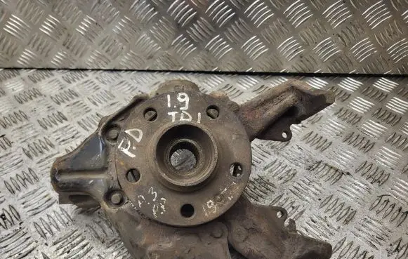Audi A3 S3 8L Front wheel hub
