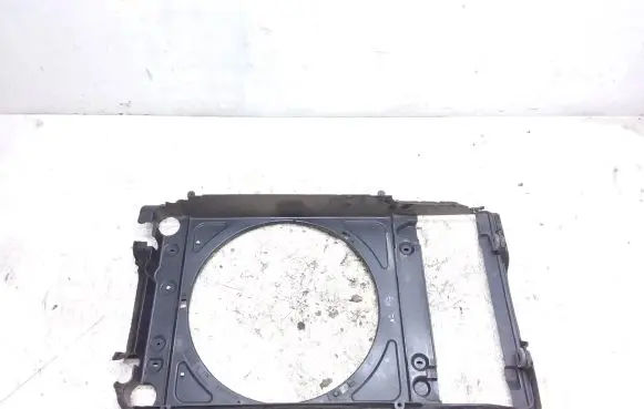 Audi A2 Radiator cooling fan shroud 8Z0121207B