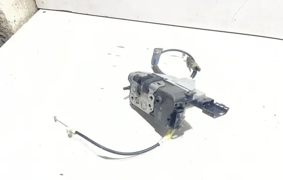 Peugeot 3008 I Rear door lock 724539
