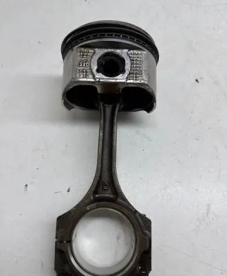 Lexus LS UCF30 Piston with connecting rod 131015009001