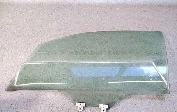 Subaru Forester SJ Front door window/glass (coupe) 