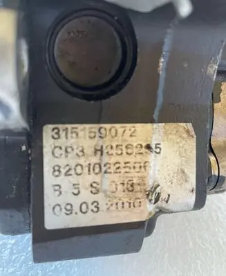 Renault Trafic II (X83) Fuel injection high pressure pump 8201022506