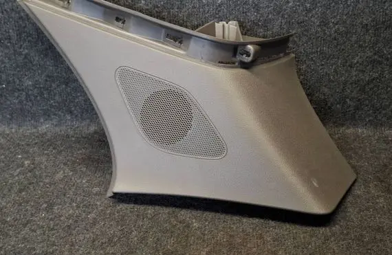 Porsche Macan (95B) (D)pillar trim (top) 95B867246