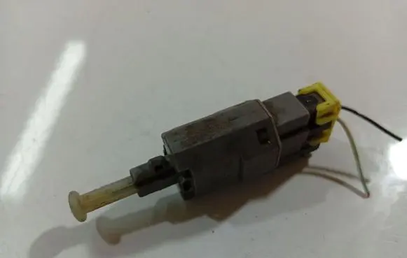 Mazda Premacy Brake pedal sensor switch 