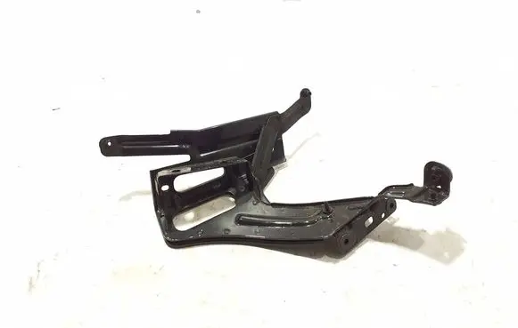 Audi A6 S6 C8 4K Fender mounting bracket 4K0821131